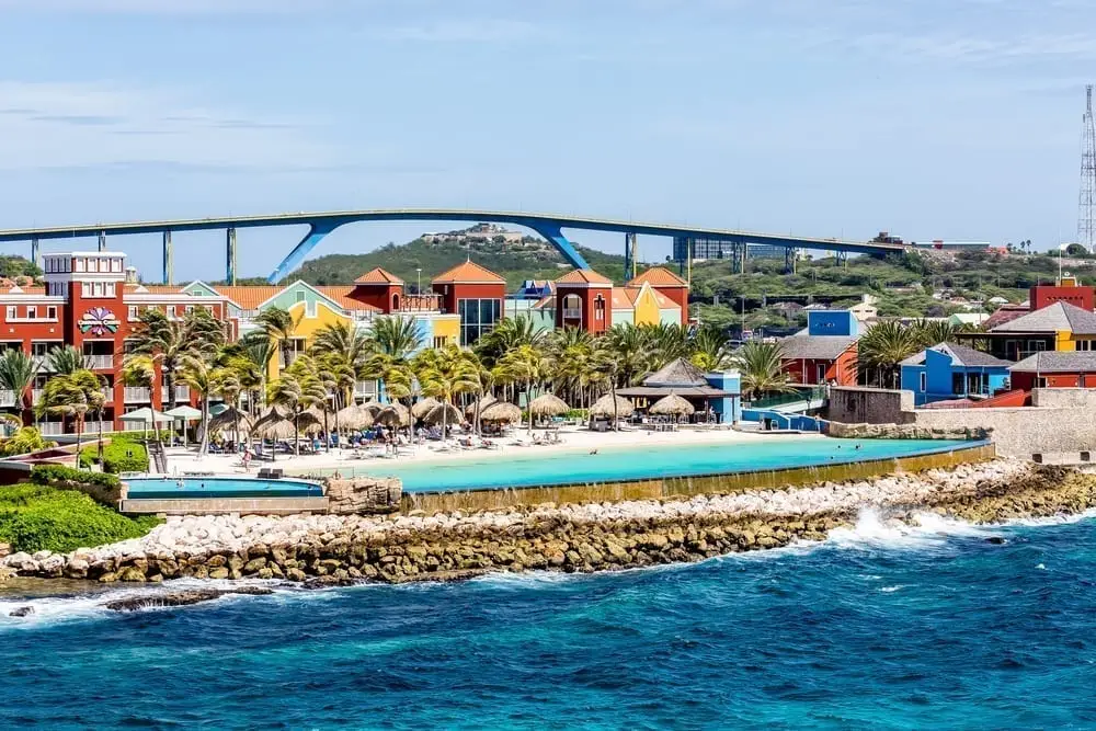 Renaissance-Curacao-Resort3