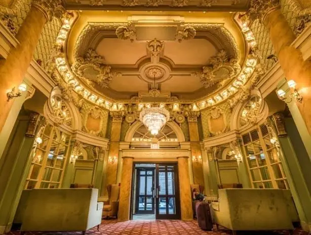 Lobby-new-york-1