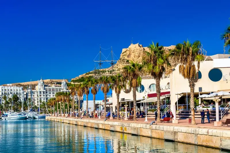Calpe-Spanje-Shutterstock3