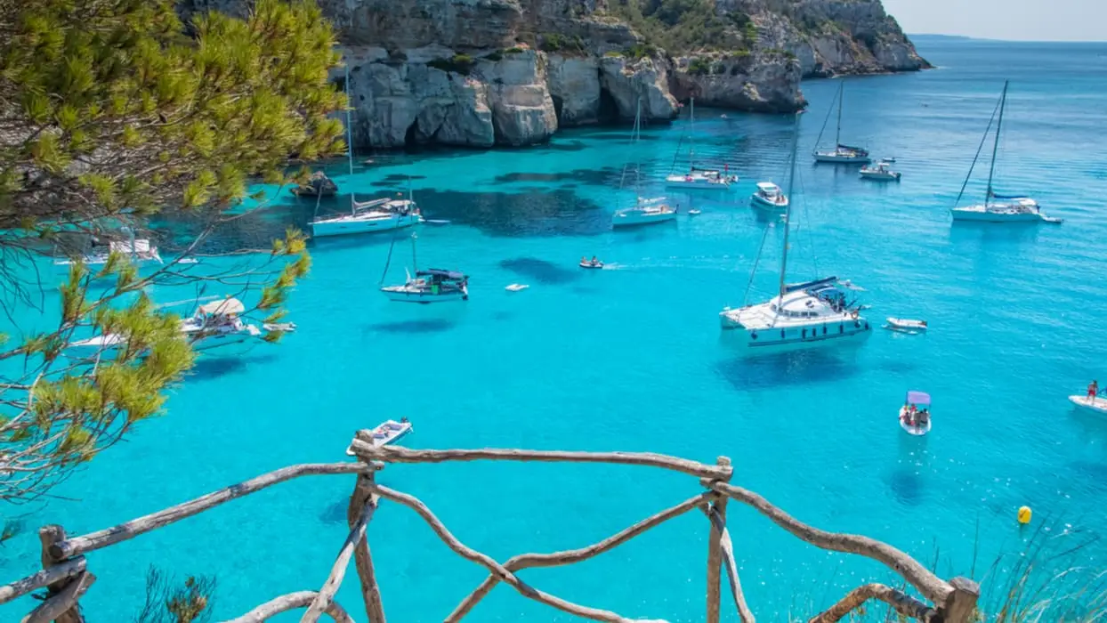 Menorca-Header-Shutterstock1