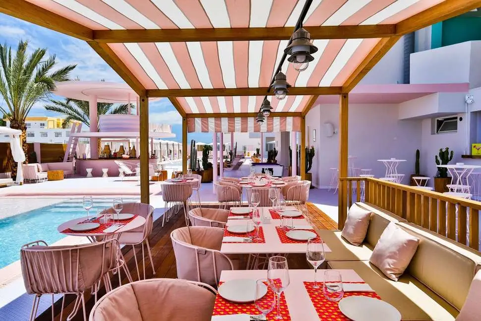 Paradiso-Art-Hotel-Ibiza4