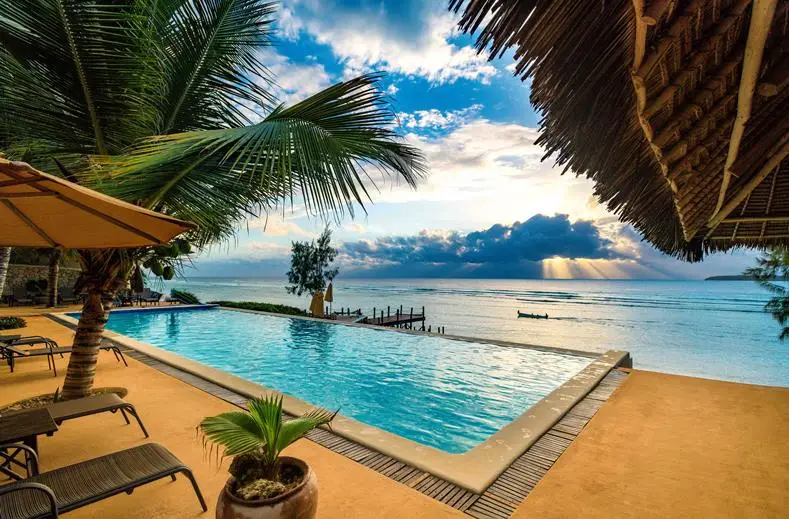 Sunshine-Marine-Lodge-TUI1