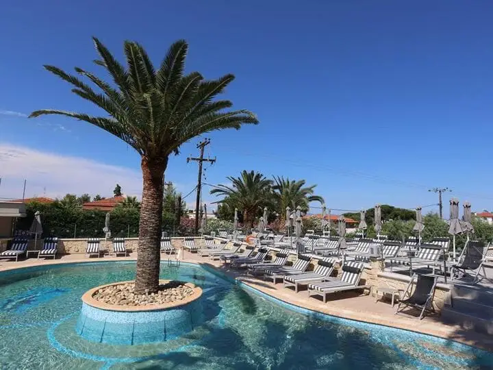 Anna-Maria-Paradise-1-SUNWEB