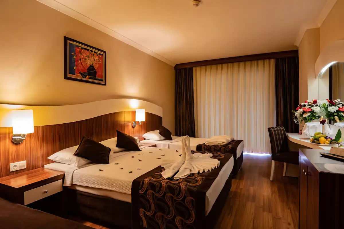 Throne-Beach-Resort-Spa-3