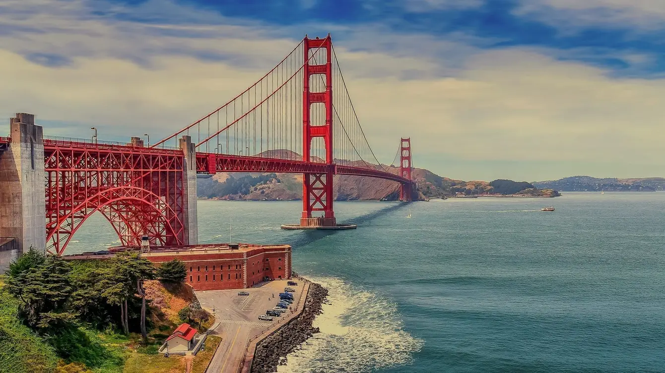 The-golden-gate-bridge-1956459_1920