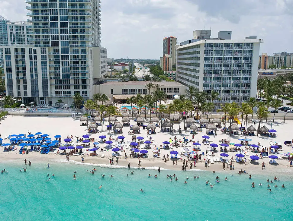 Newport-Beachside-Hotel-Florida2