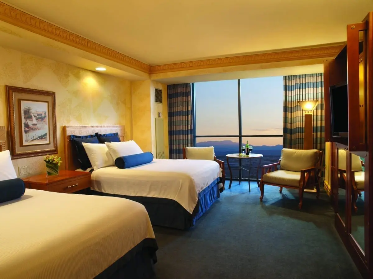 Luxor-Las-Vegas-USA3