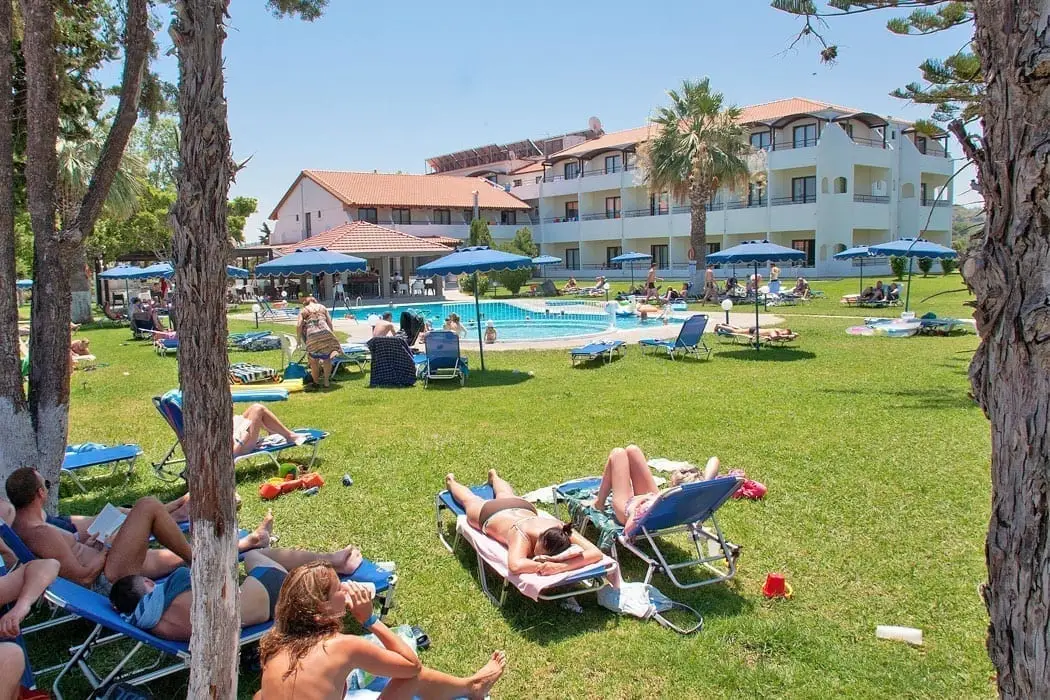 Matoula-Beach-Rhodos1