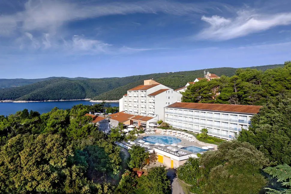 Miramar-sunny-hotel-by-valamar-istrie-kroatie-1