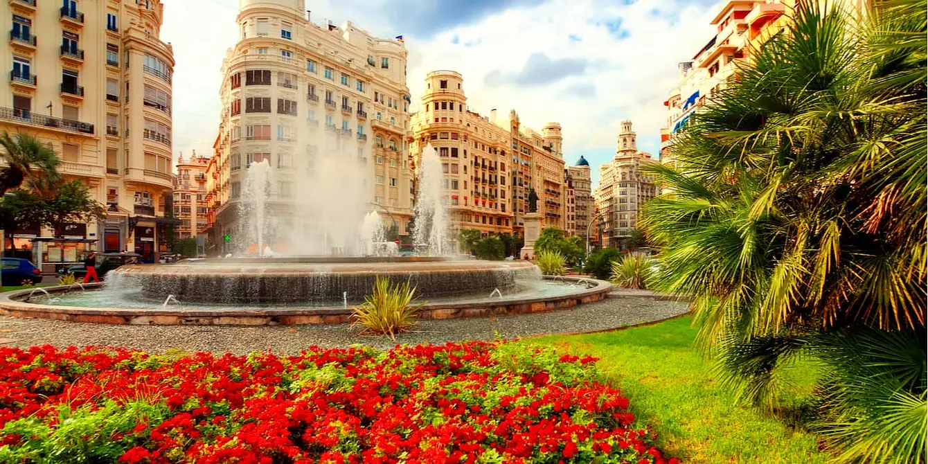 Valencia-Header-Shutterstock1