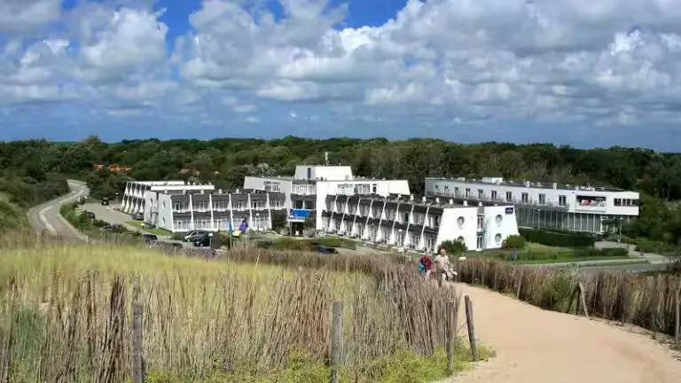 Strandhotel Westduin