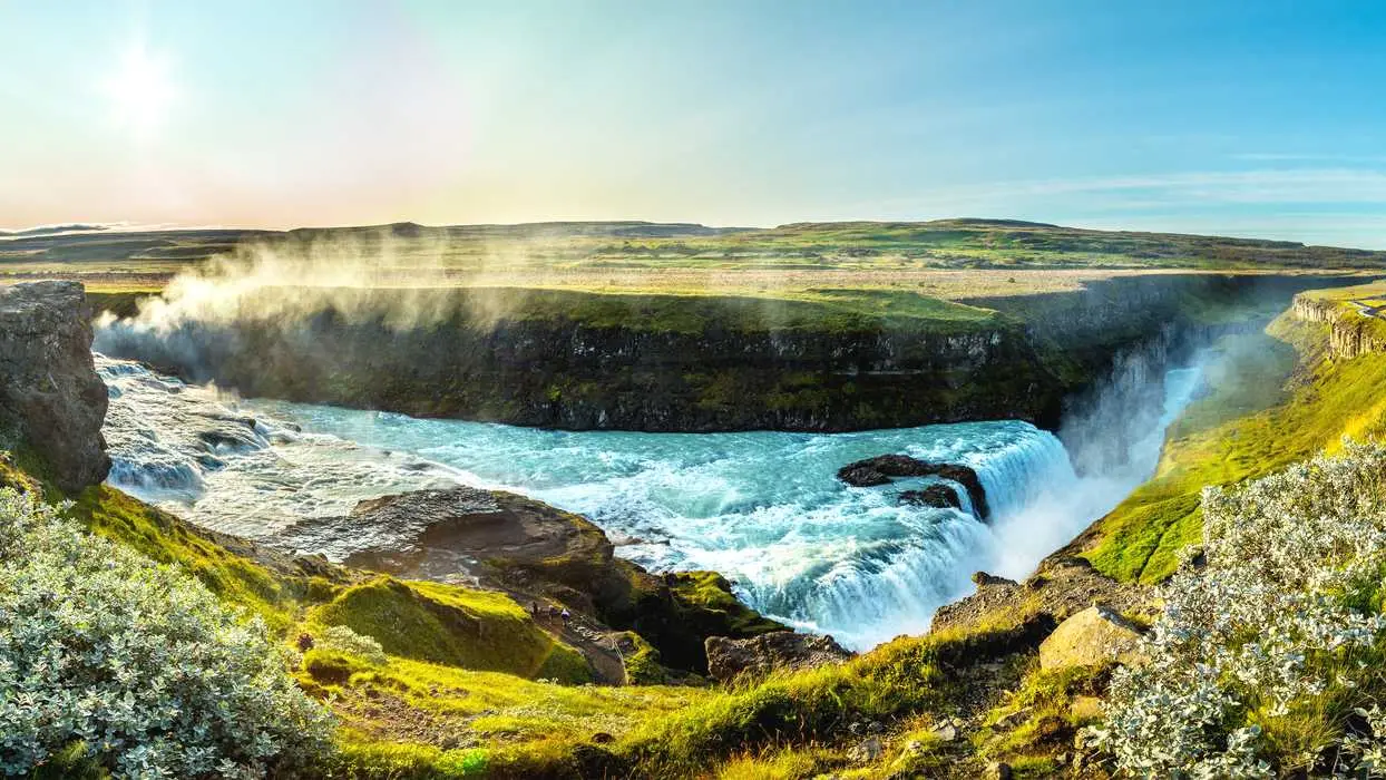 GULLFOSS-IJSLAND-header-watervallen-shutterstock