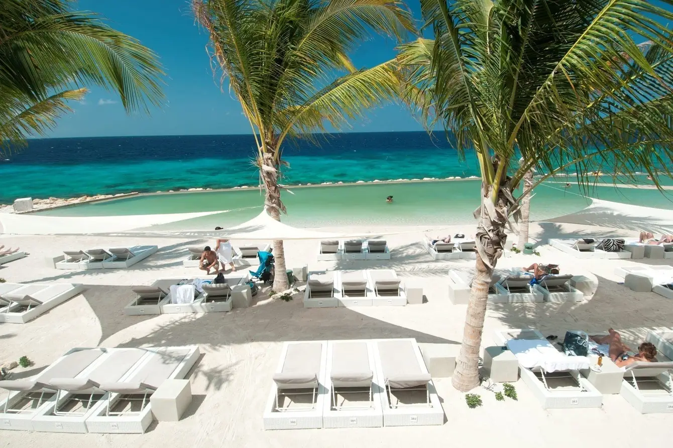 Livingstone-Jan-Thiel-Resort-curacao3