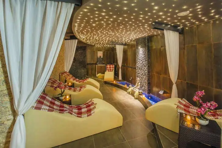 Hawaii-Suite-Beach-Hotel-2