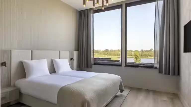 De Bronsbergen Wellness & Hotel