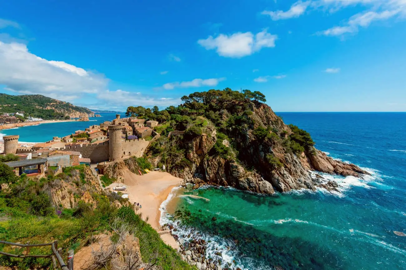 Tossa-de-mar_spanje_shutterstock1