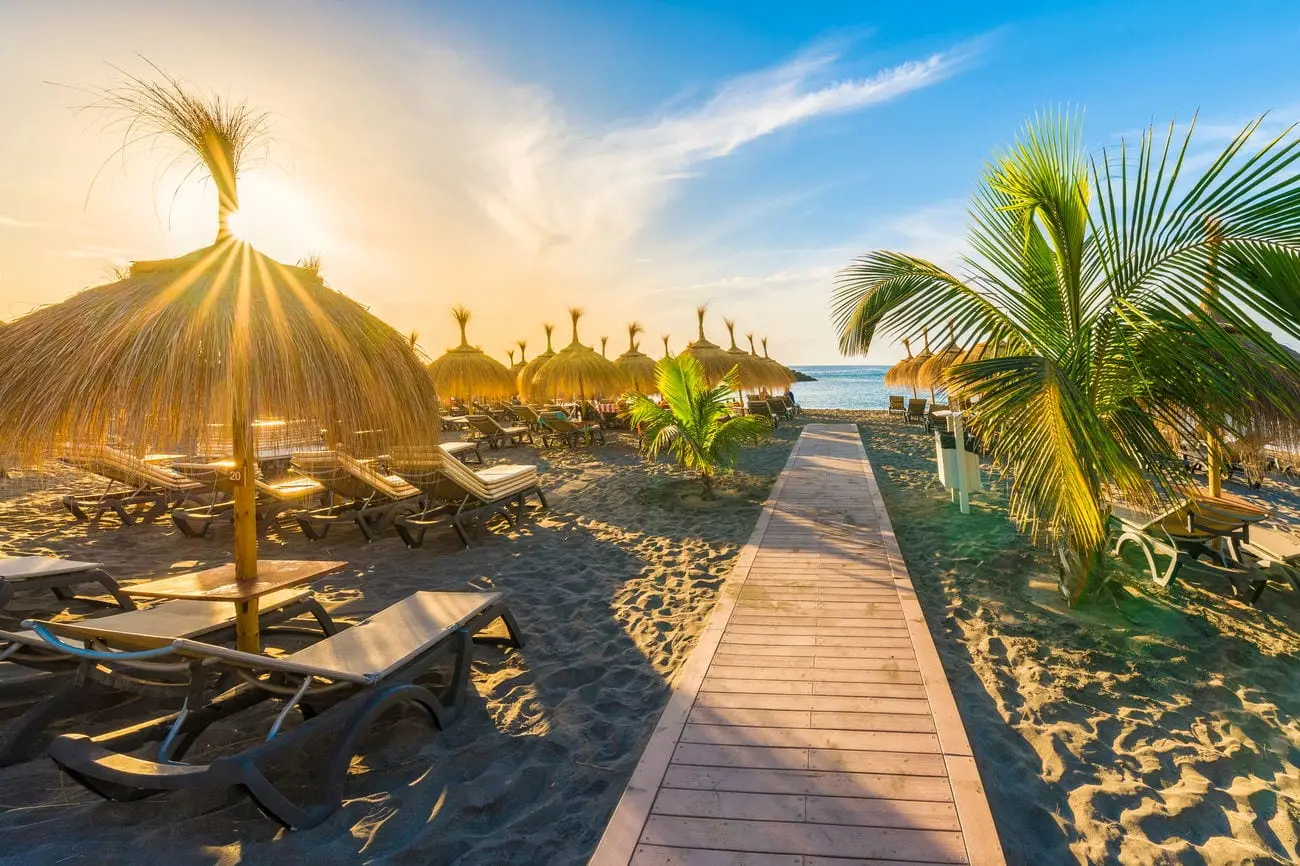Tenerife-ligbedden-met-strand-1