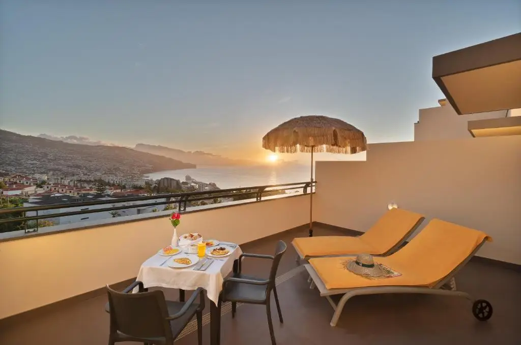 Hotel-Madeira-Panoramico1-Booking2