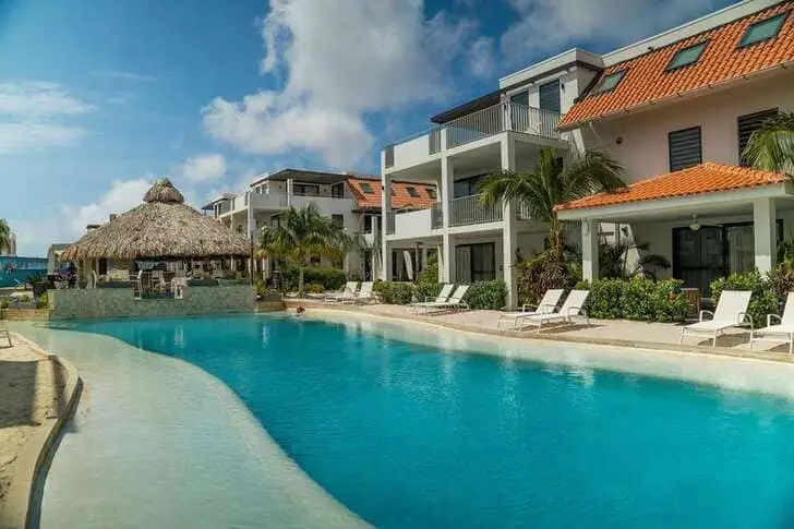 Resort-Bonaire-1