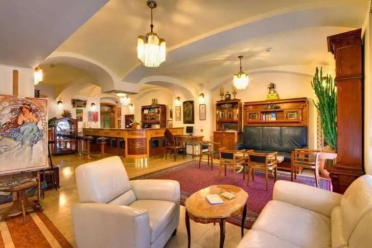 Hotel-Mucha-3