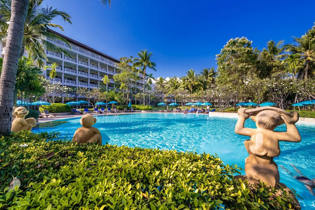 THE-REGENT-CHA-AM-BEACH-RESORT-Thailand2