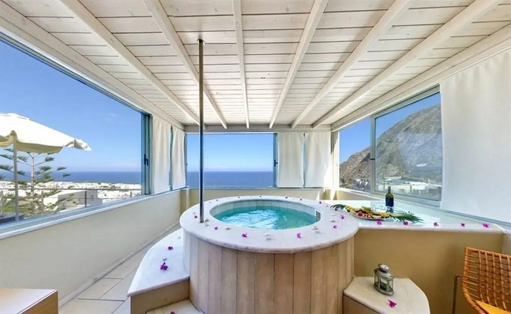 Antinea-Suites-Spa-Santorini-Griekenland1
