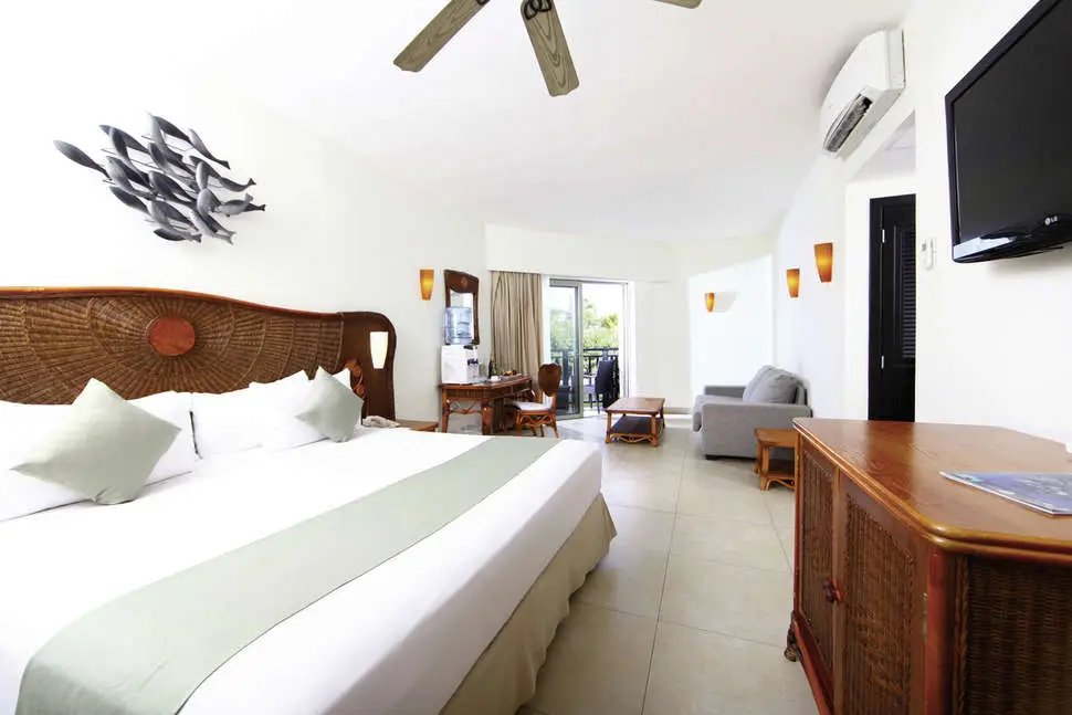 Sandos_playa_del_carmen_mexico5