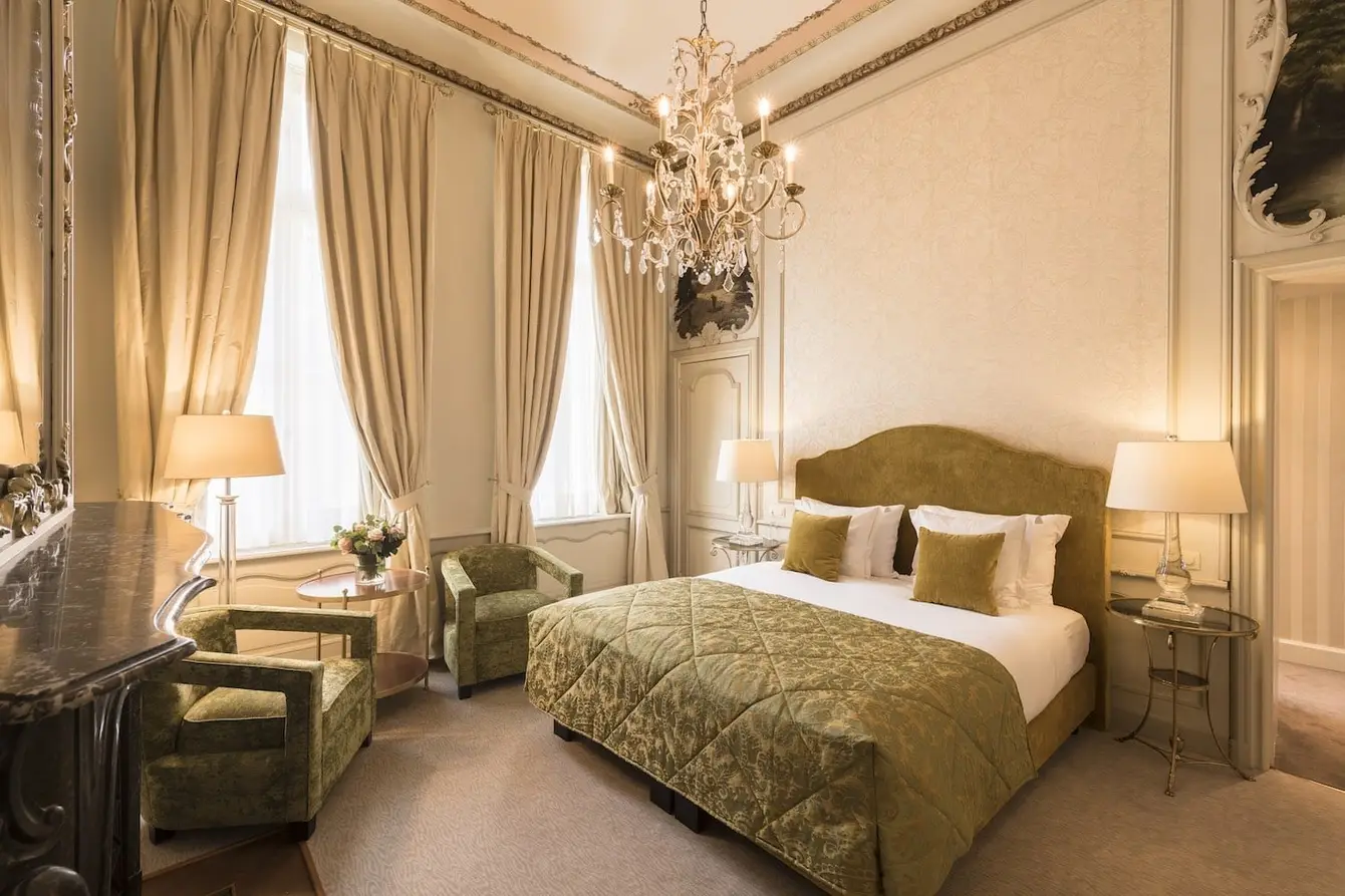 Dukes-Palace-Brugge-Belgie1