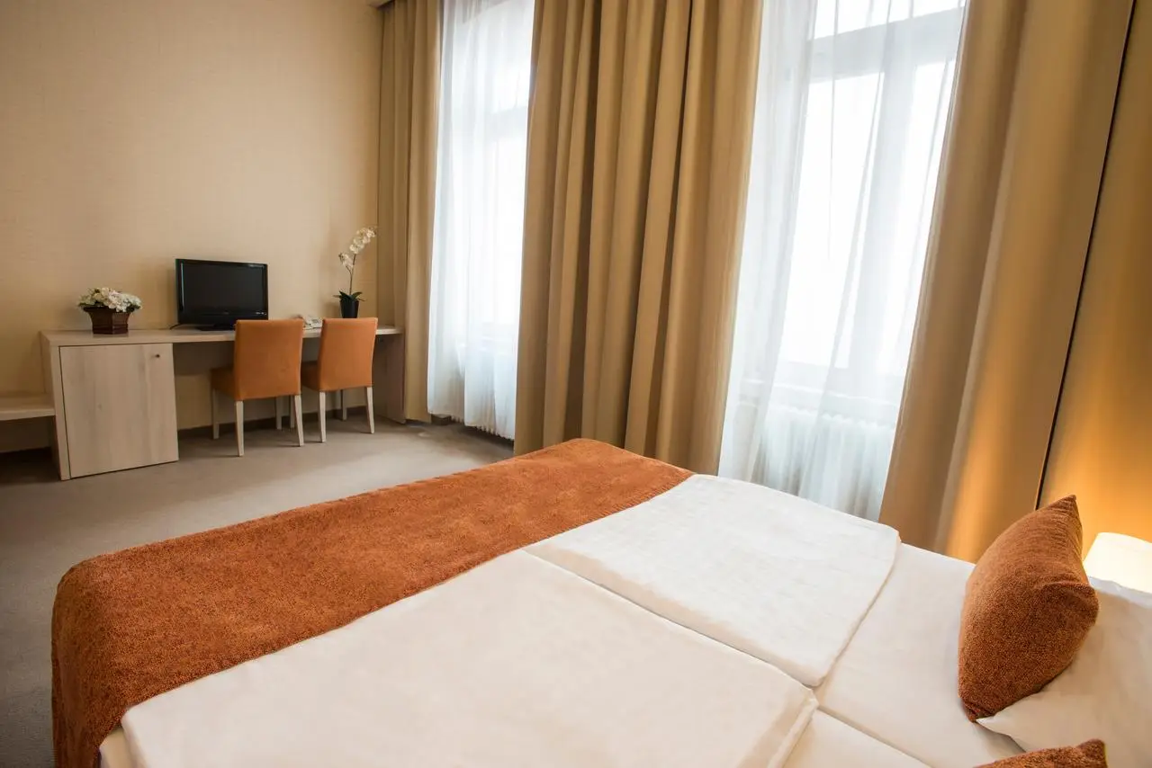 Star-City-Hotel2